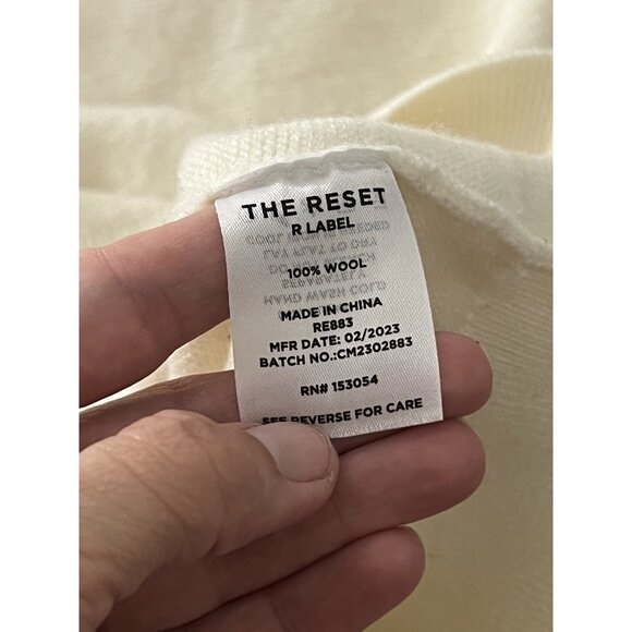 The Reset R Label Sweater Size Medium Ivory Knit 100% Wool Dolman Sleeve - Picture 11 of 14